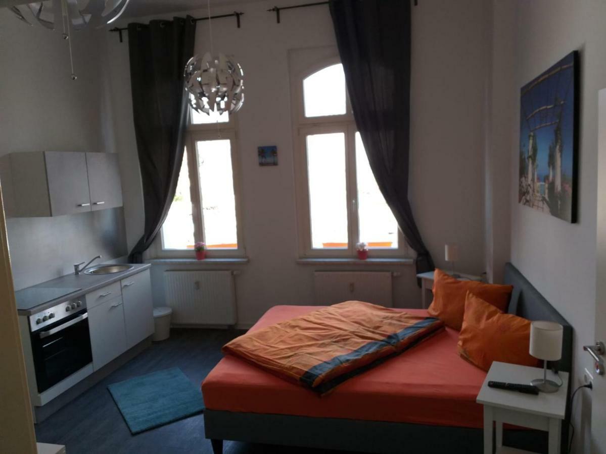 Apartment Paradise *